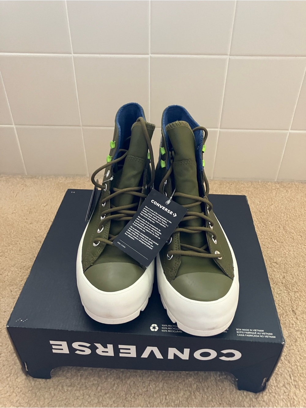 Leather Converse lugged Olive Green High-Top Ankle Boots with White Platform